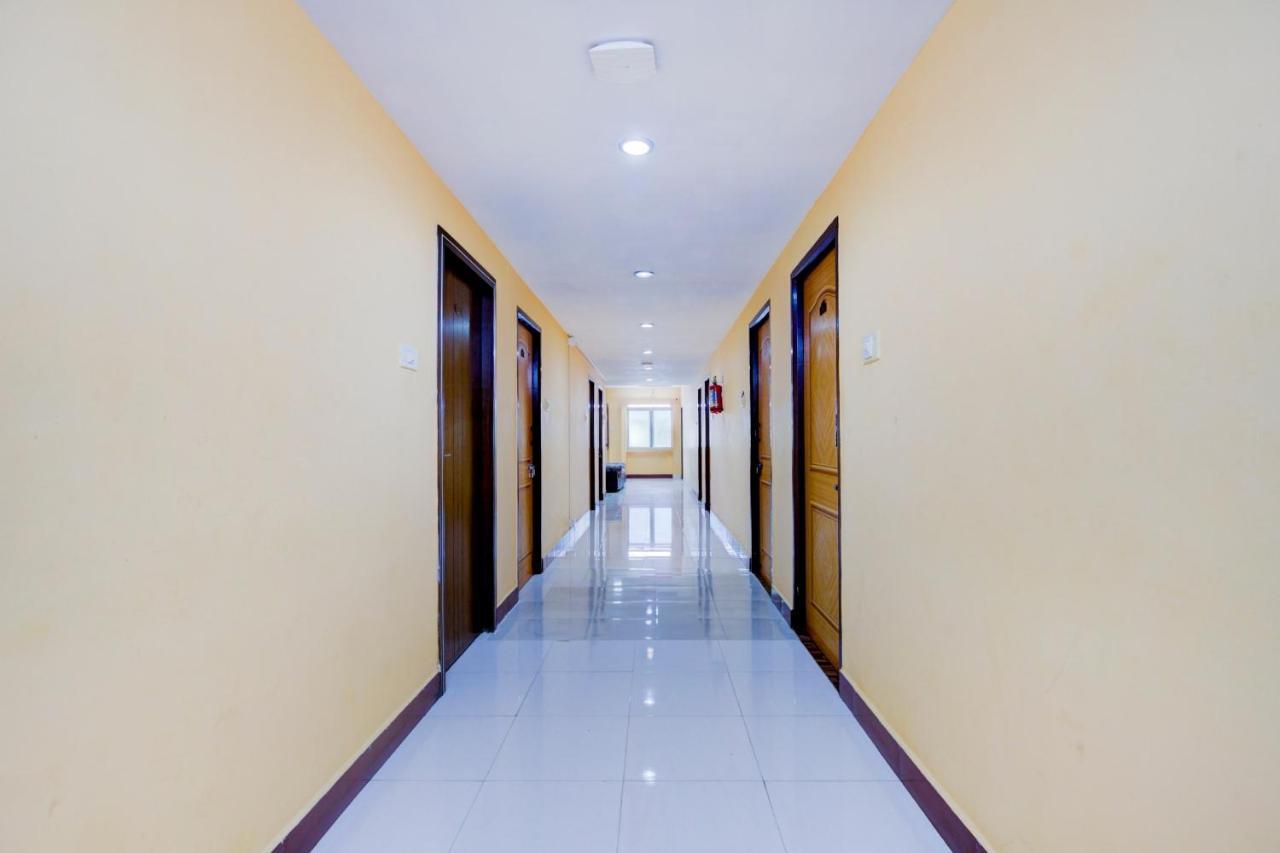 Oyo Flagship Amutha Residency Hotel Chennai Exterior photo