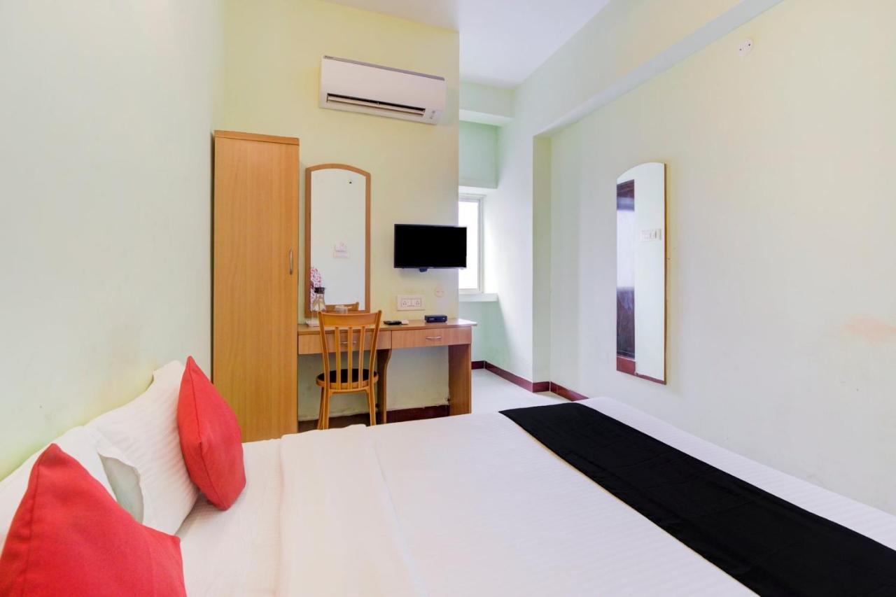 Oyo Flagship Amutha Residency Hotel Chennai Exterior photo