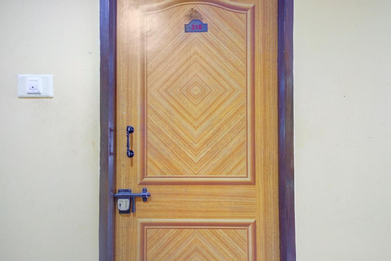 Oyo Flagship Amutha Residency Hotel Chennai Exterior photo