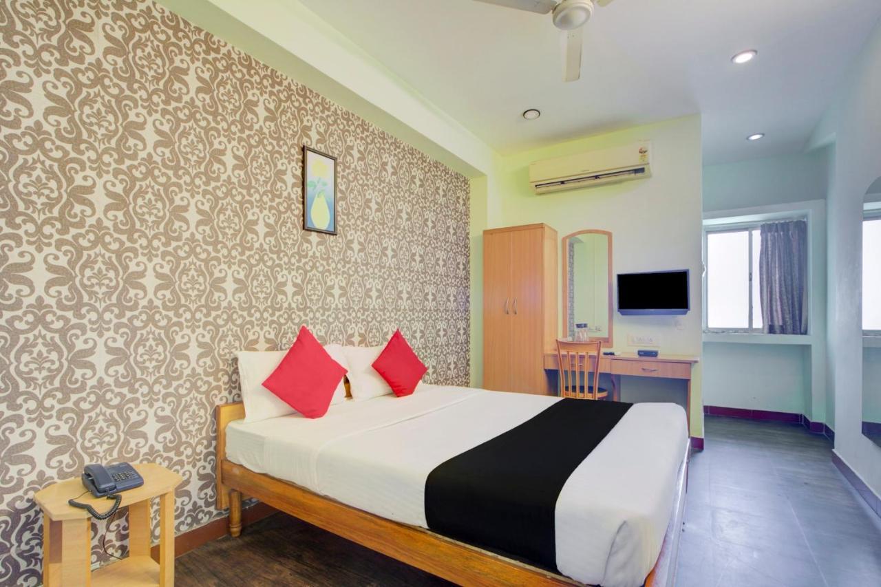 Oyo Flagship Amutha Residency Hotel Chennai Exterior photo