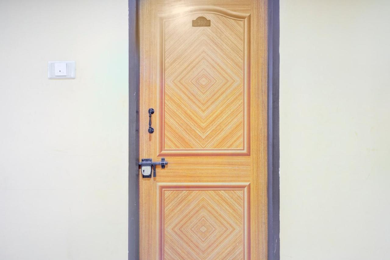 Oyo Flagship Amutha Residency Hotel Chennai Exterior photo