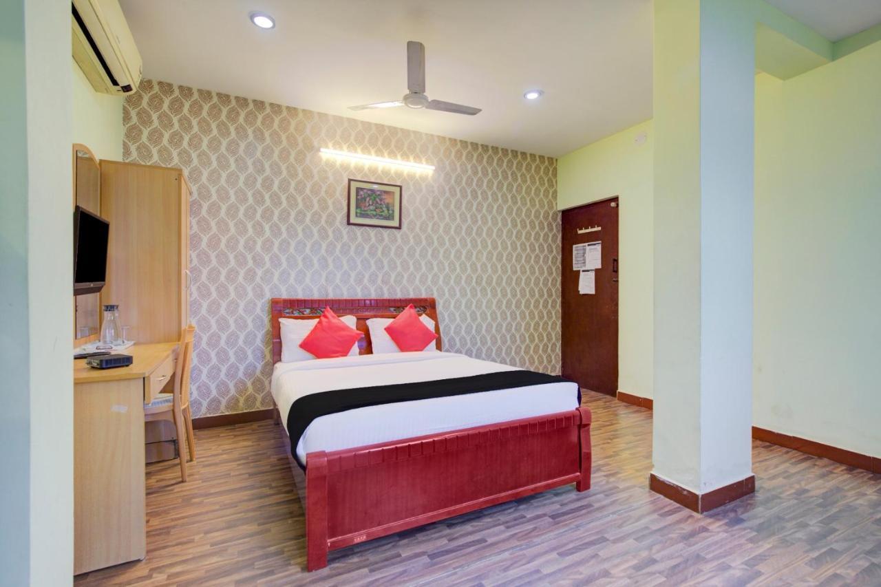 Oyo Flagship Amutha Residency Hotel Chennai Exterior photo